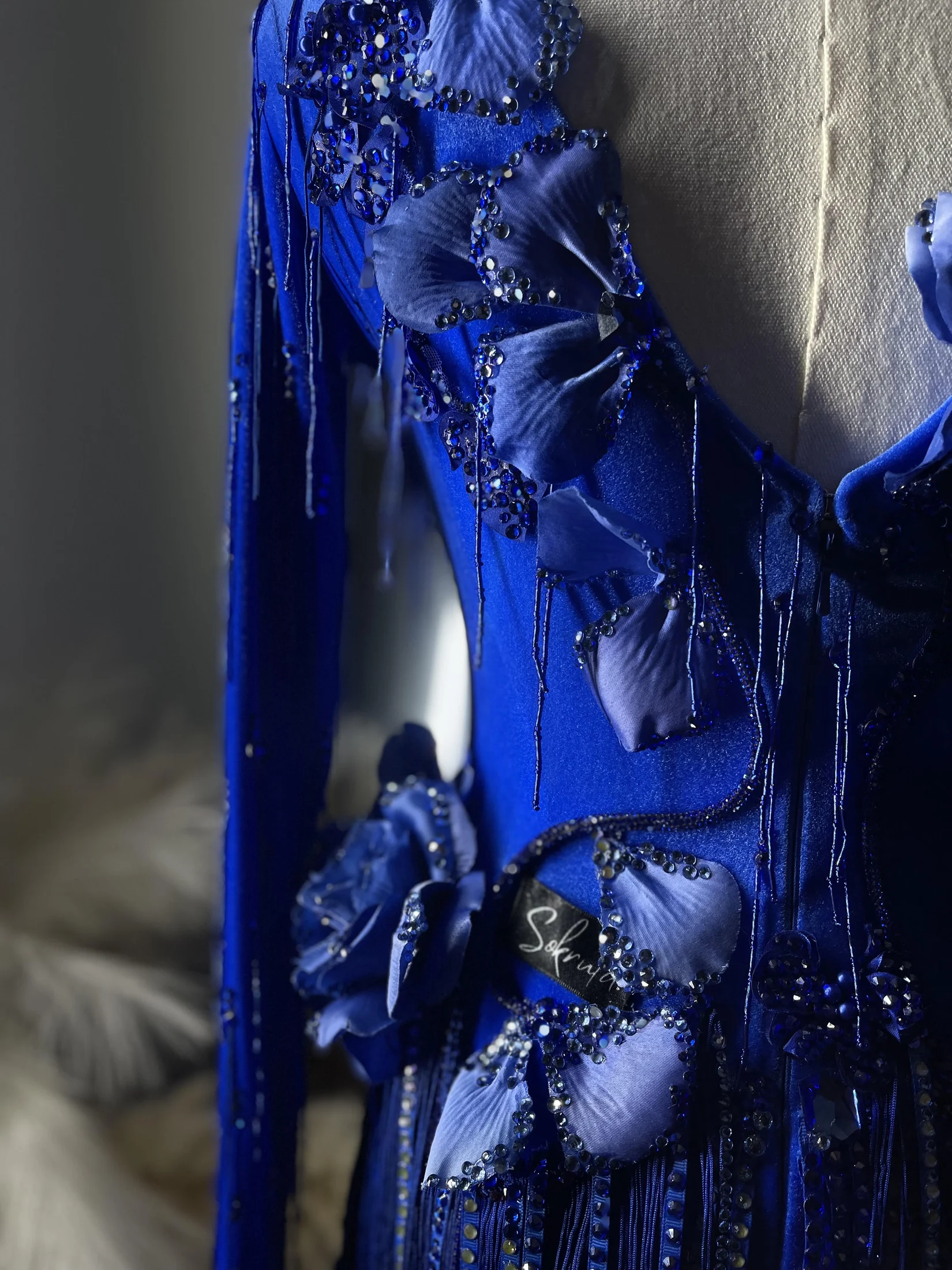 Gravity bodice side detail