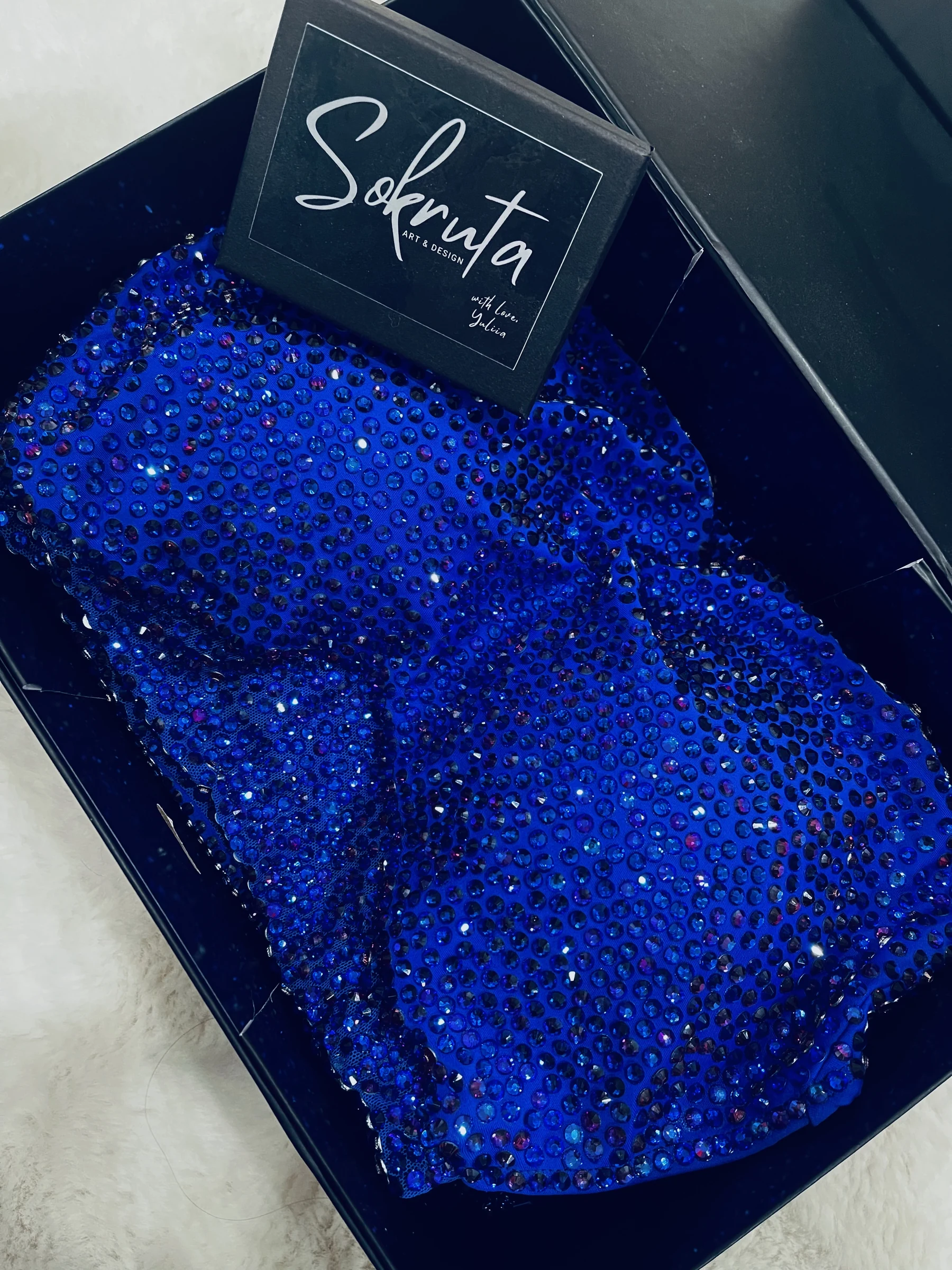 Sapphire final dress detail